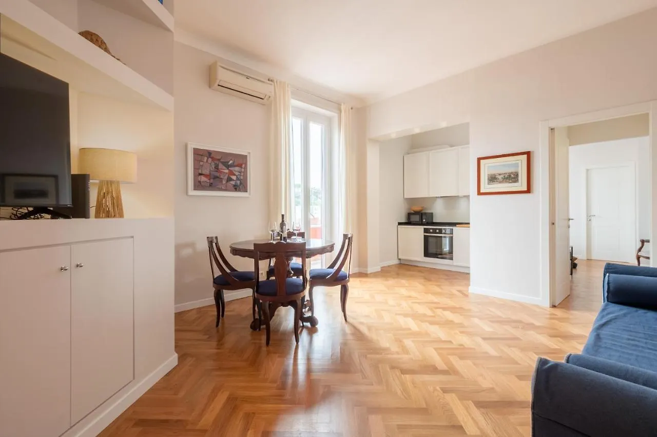Top View Luxury Apartment Piazza Del Popolo Rome 0*,  Italy